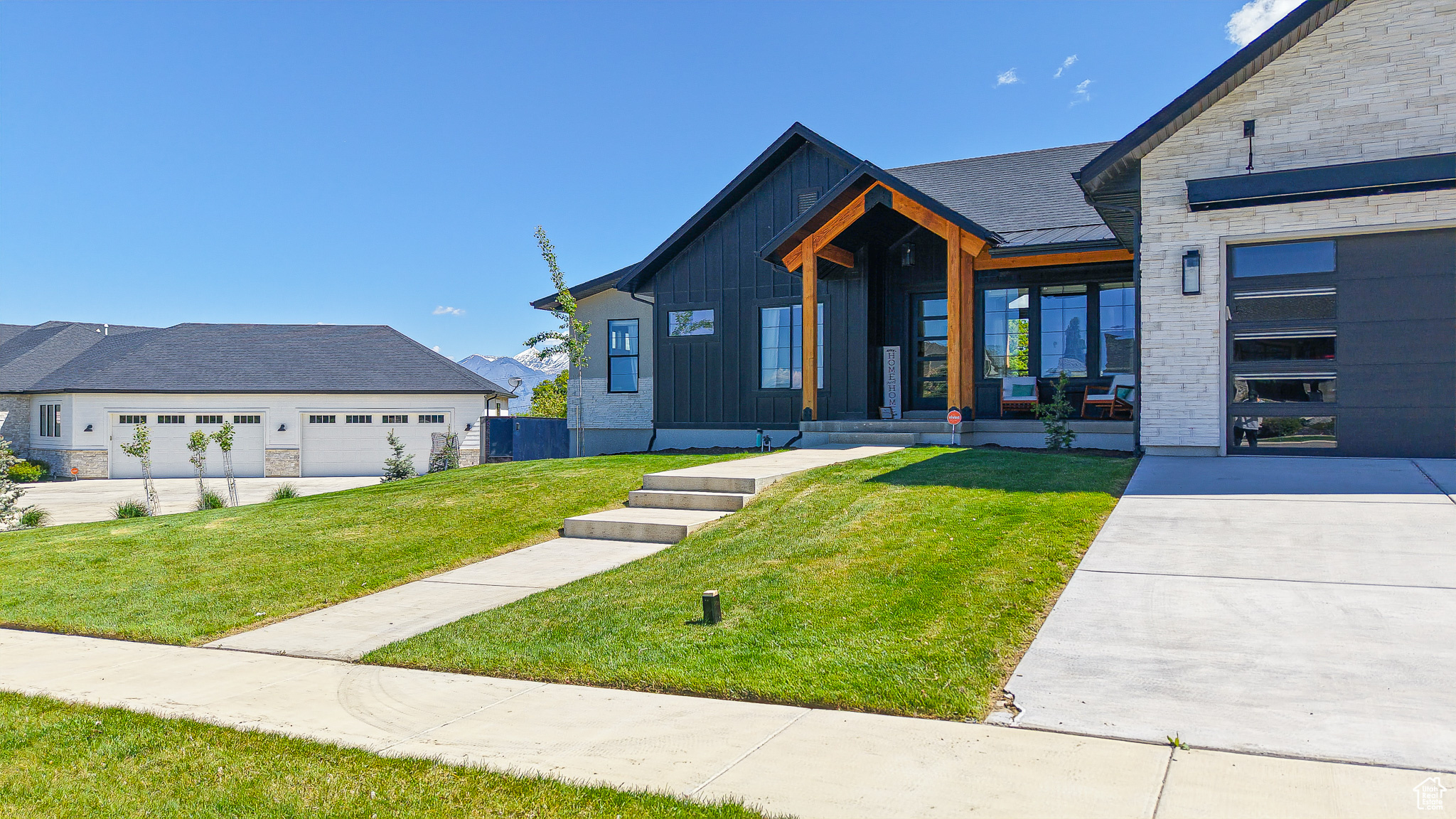 1244 N WASHOUGAL