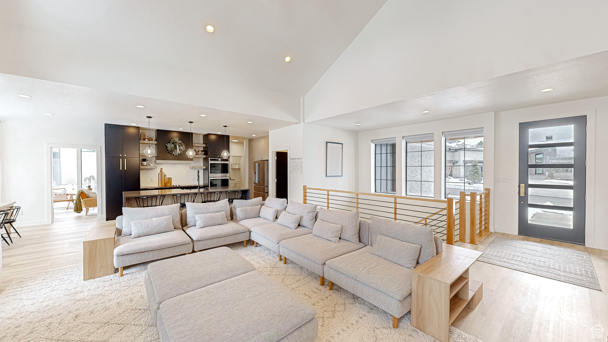 1244 N WASHOUGAL