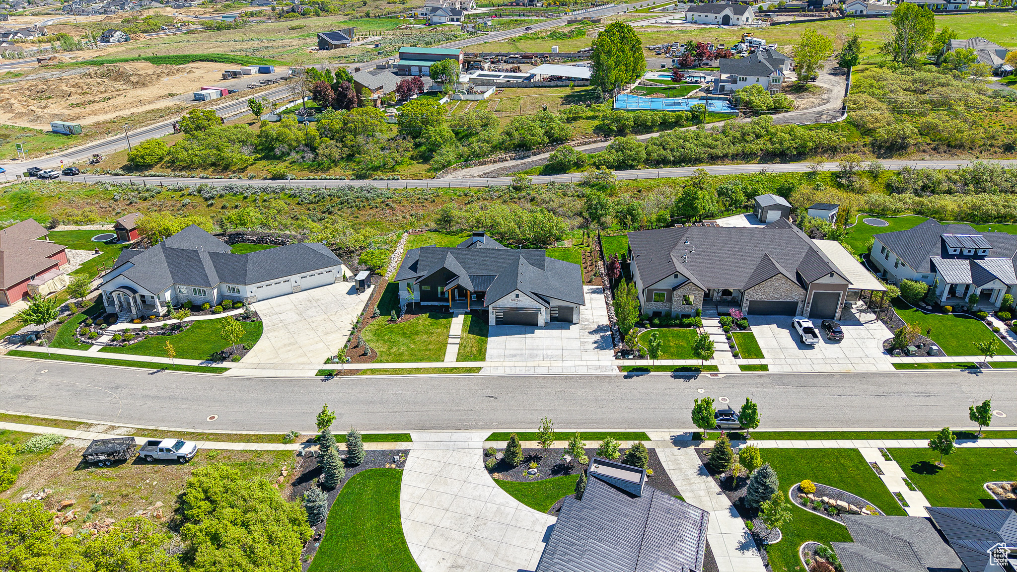 1244 N WASHOUGAL