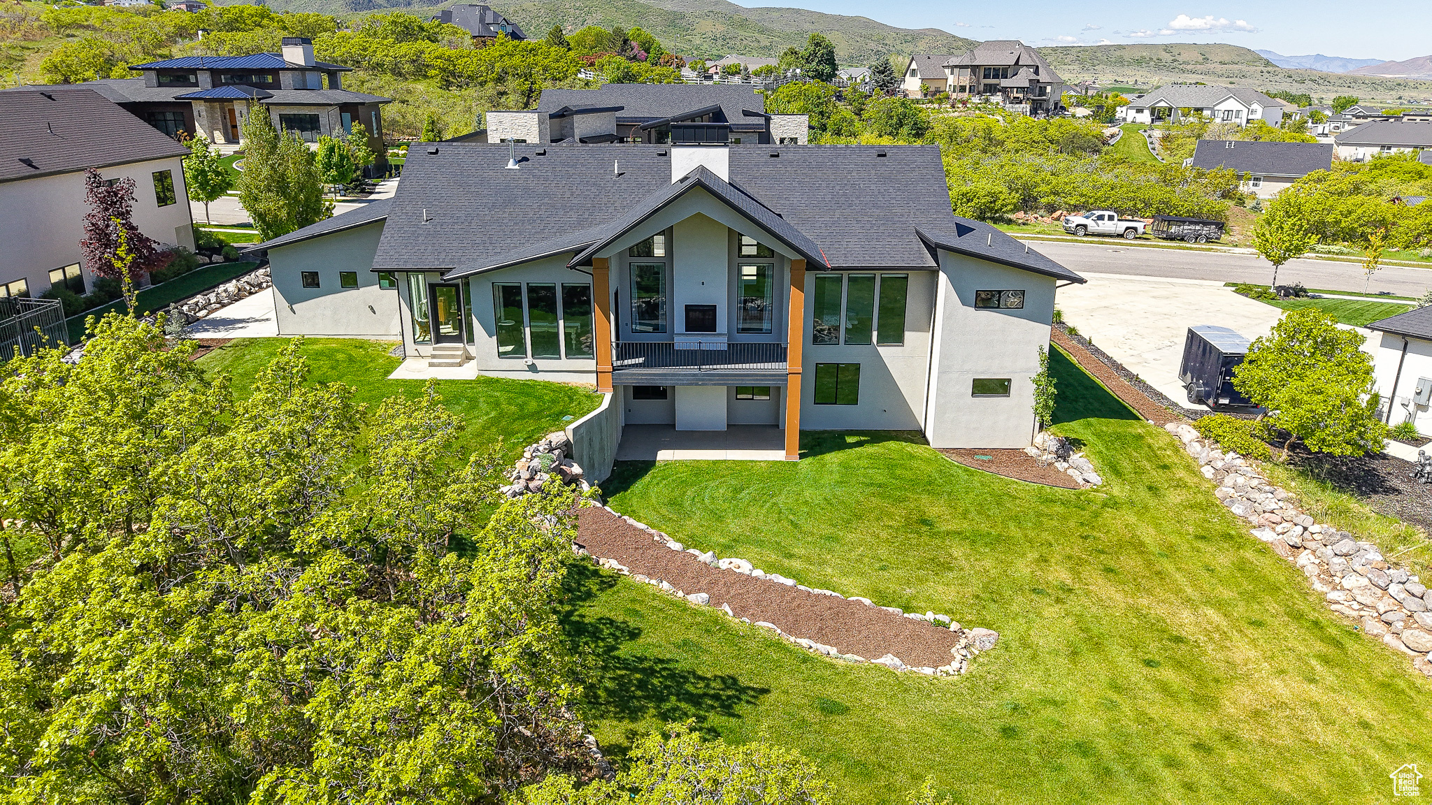 1244 N WASHOUGAL