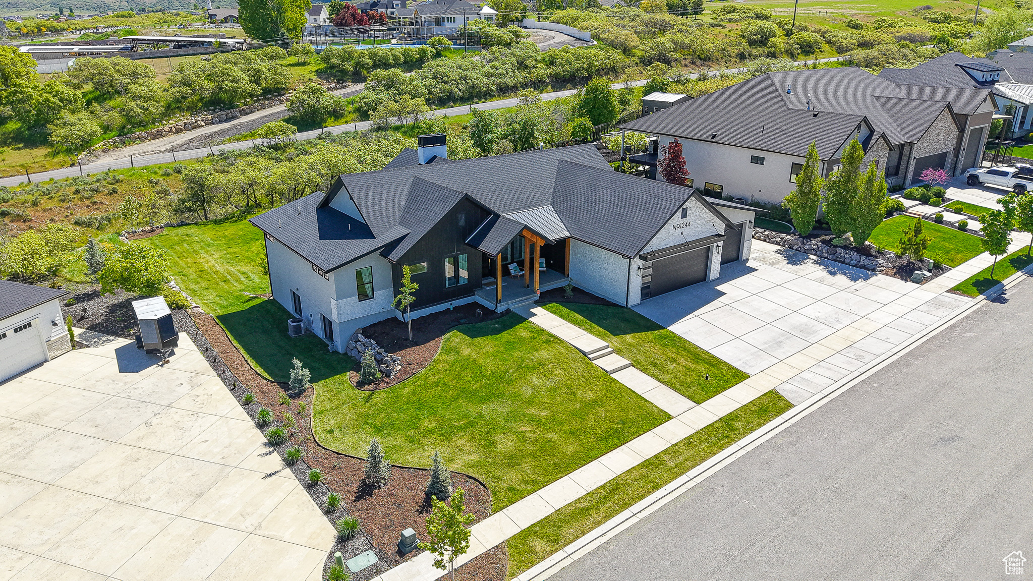 1244 N WASHOUGAL
