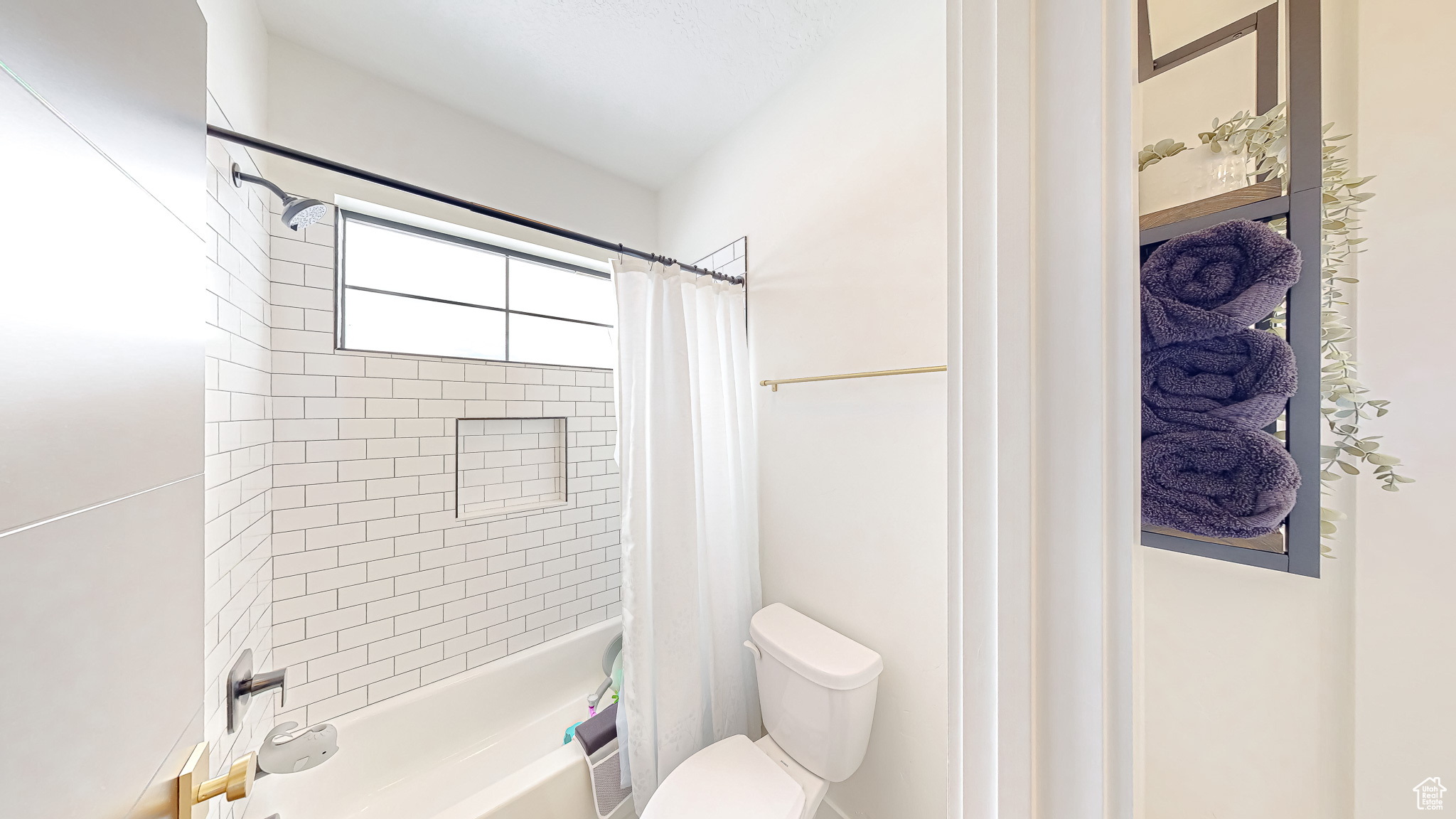 1244 N WASHOUGAL