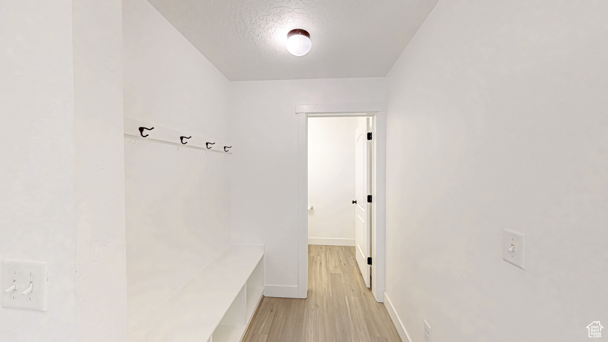 1035 W 360 S