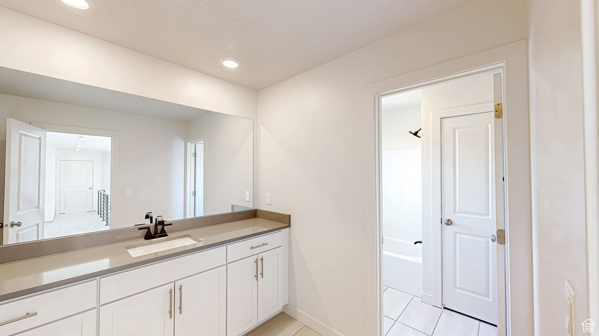 1396 S CASTILLO RD #102
