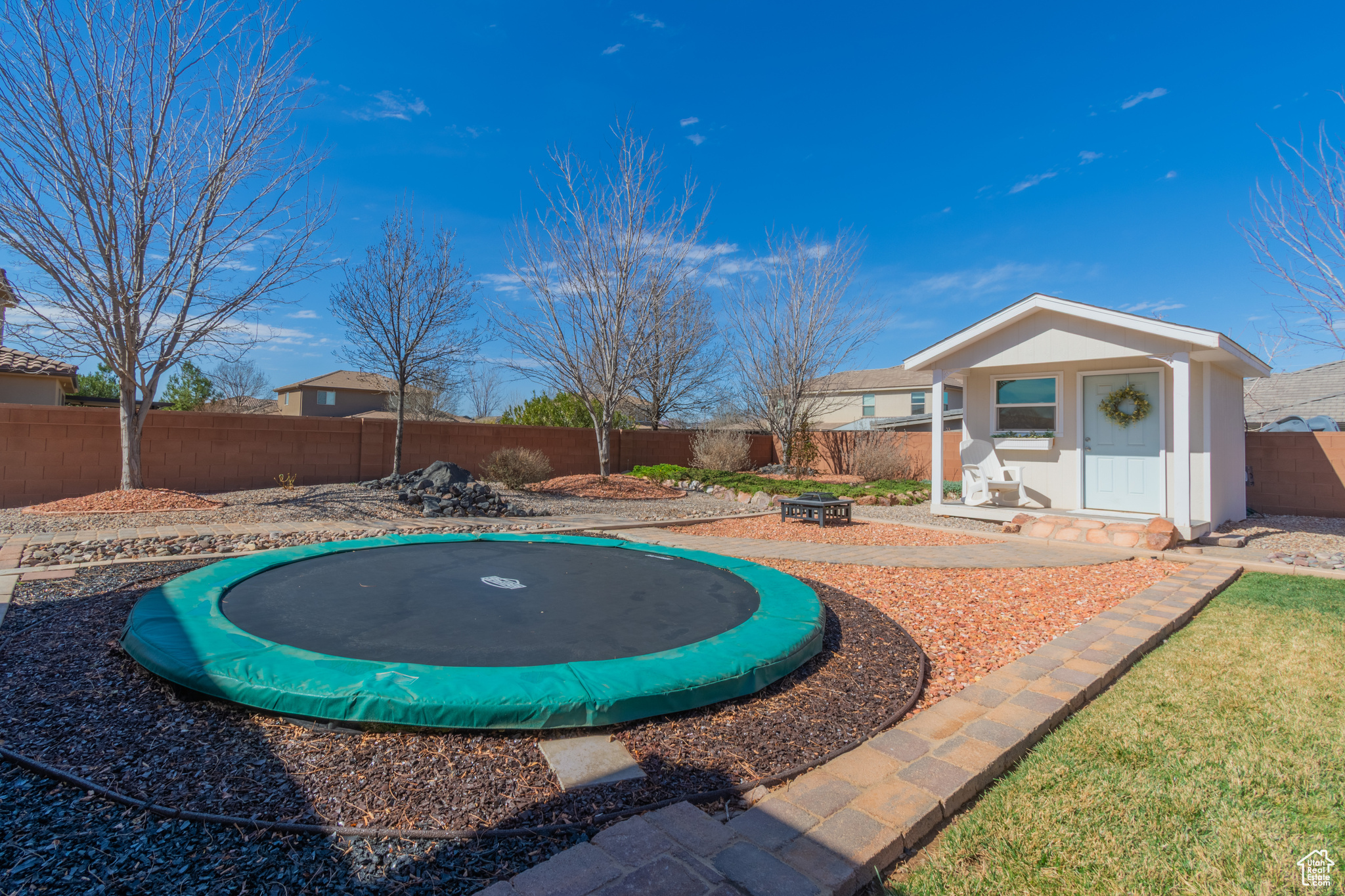 152 W SAGE LN