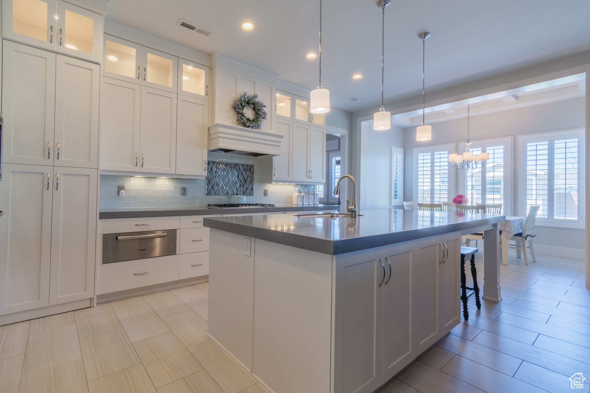152 W SAGE LN