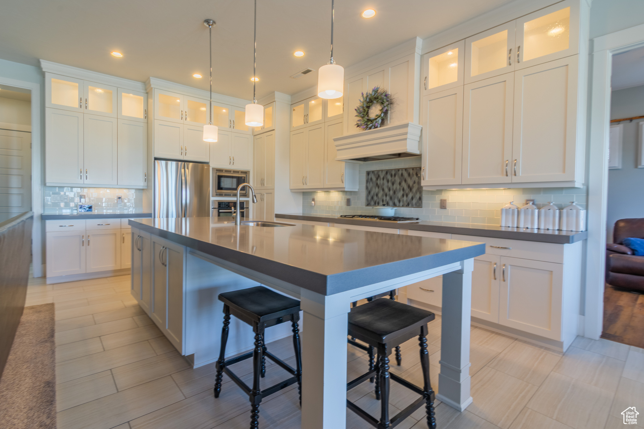 152 W SAGE LN