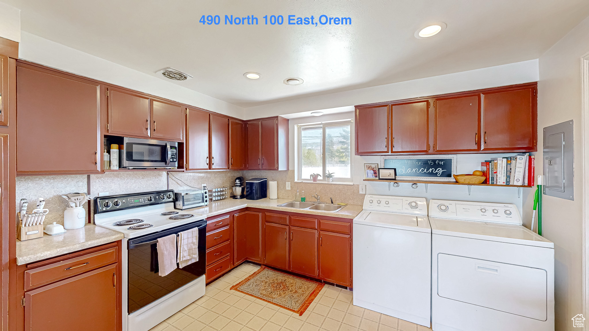 490 N 100 E