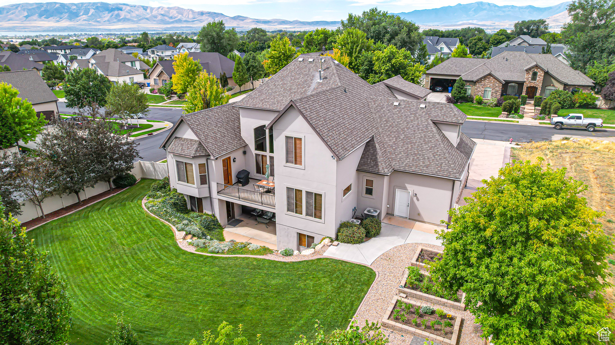 1150 N 1540 E