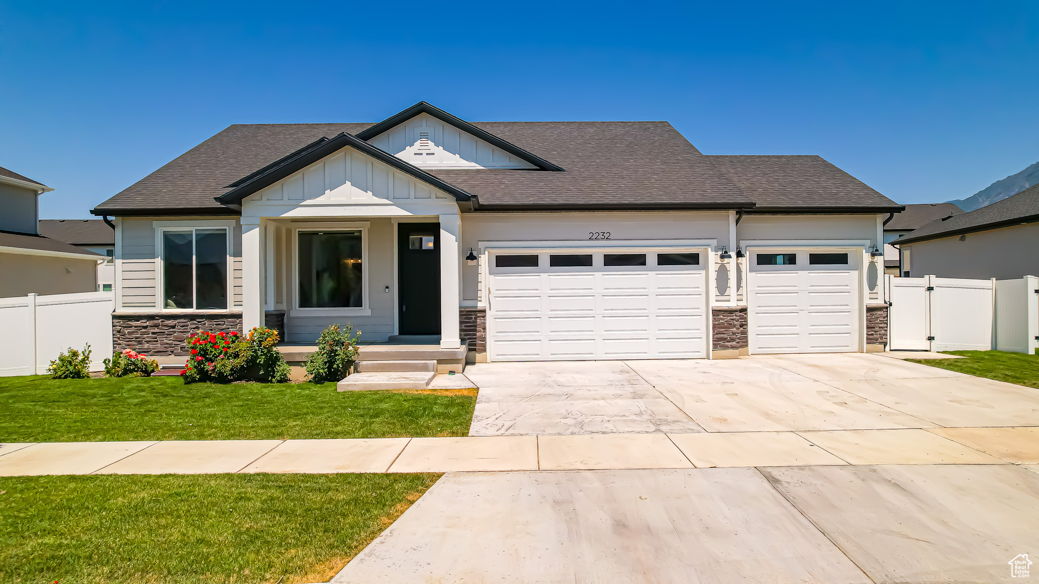2232 W PINNACLE AVE