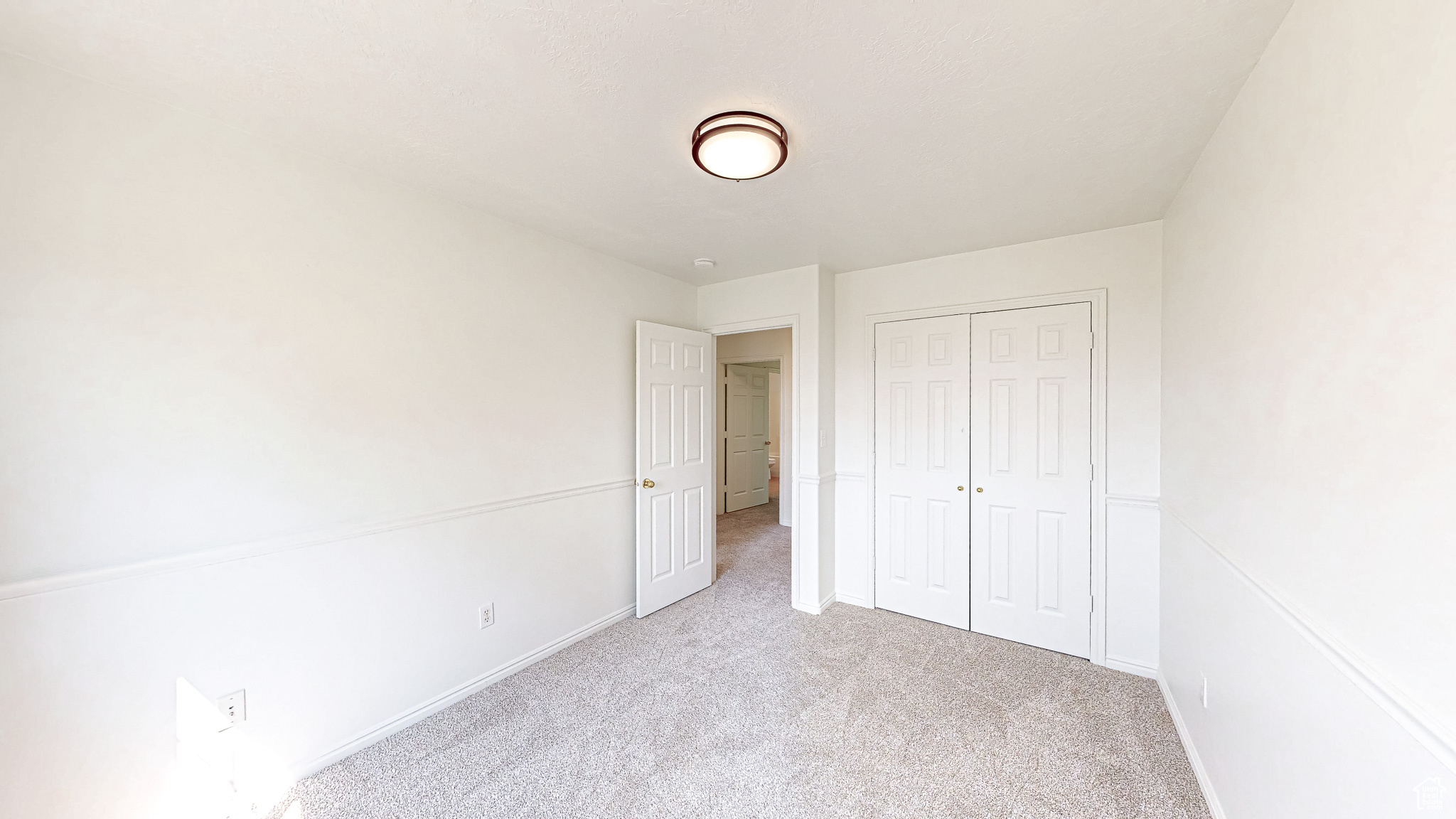 300 E MAGELLAN LN
