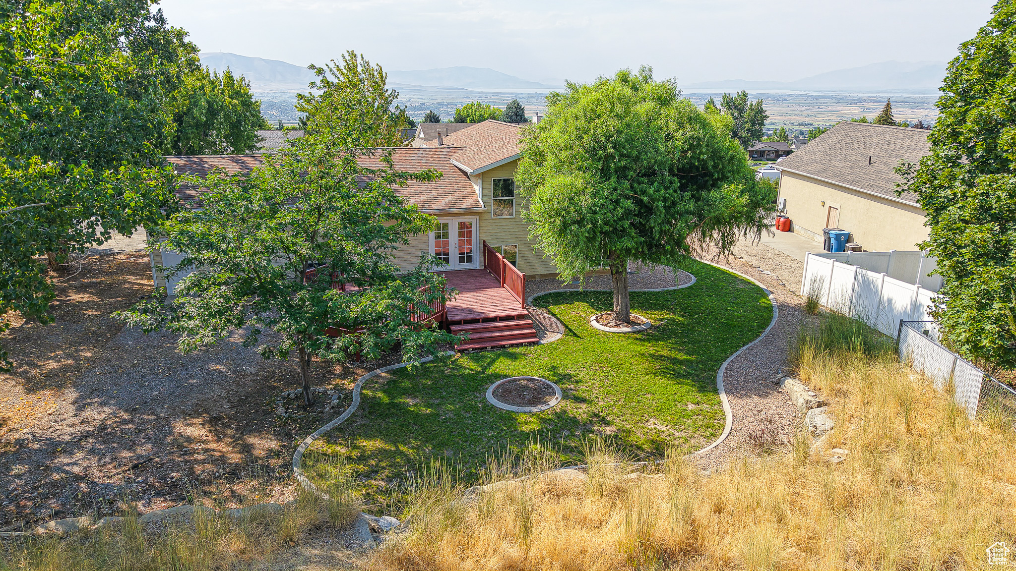 300 E MAGELLAN LN
