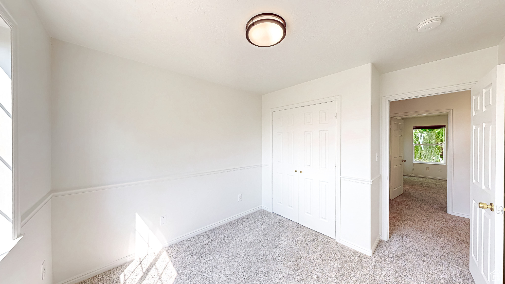 300 E MAGELLAN LN