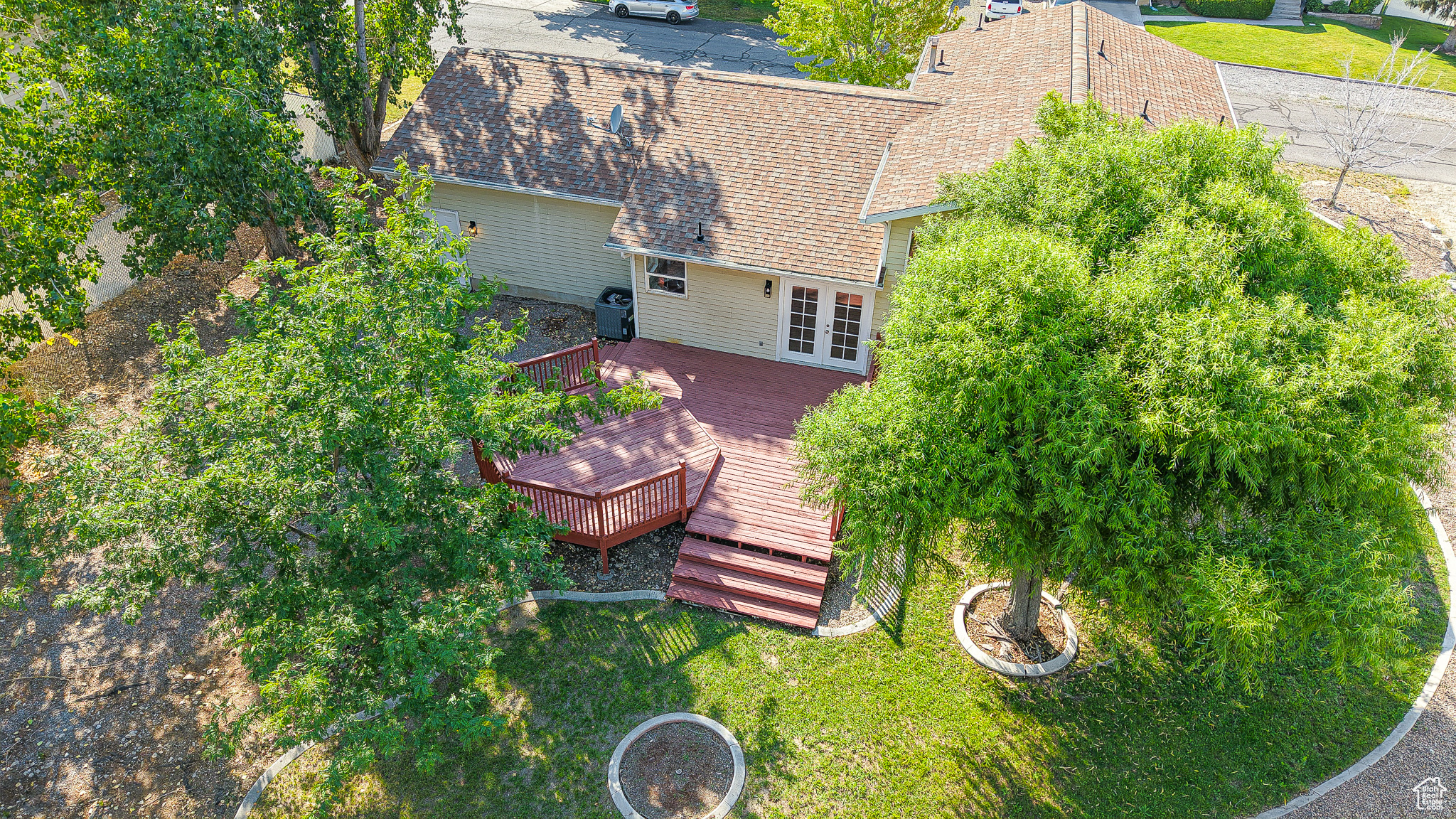 300 E MAGELLAN LN