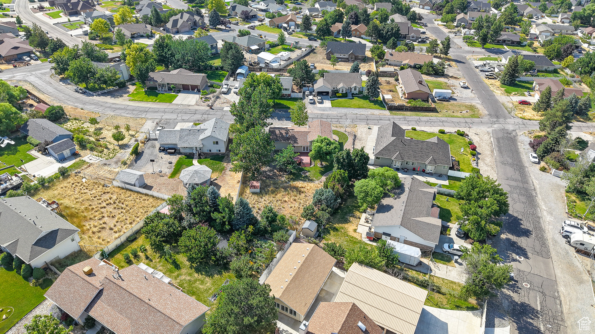 300 E MAGELLAN LN