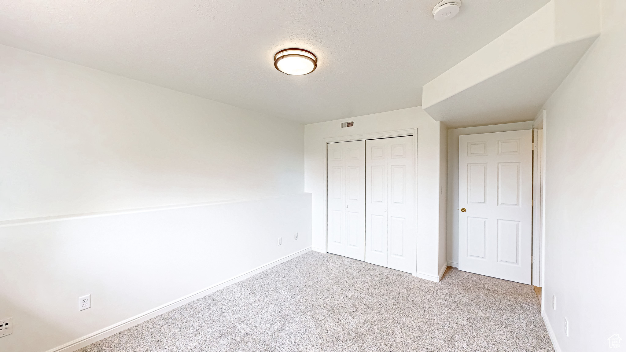 300 E MAGELLAN LN