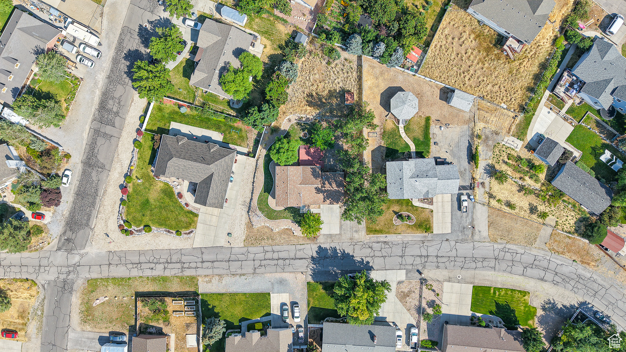 300 E MAGELLAN LN