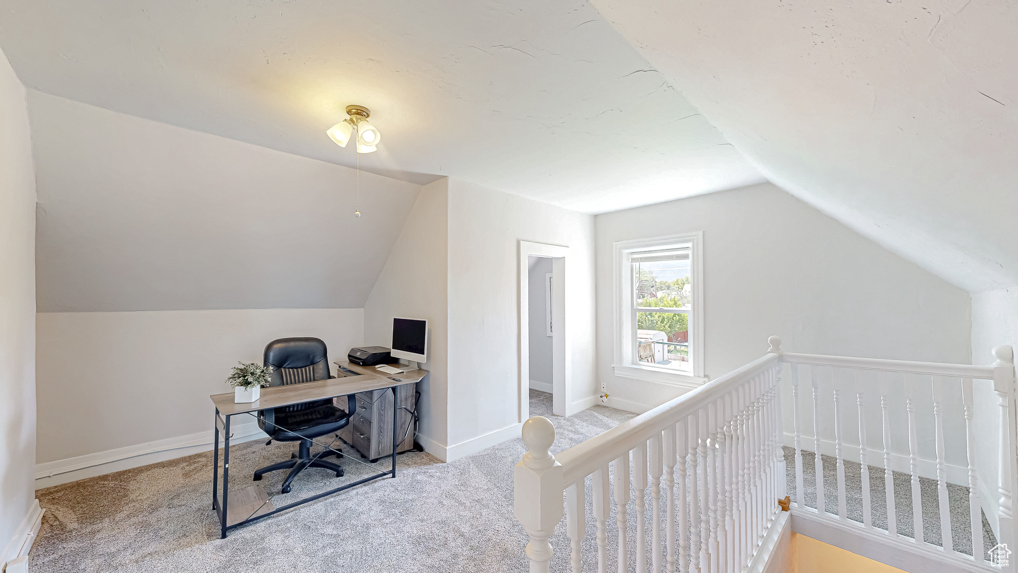161 W CENTER ST