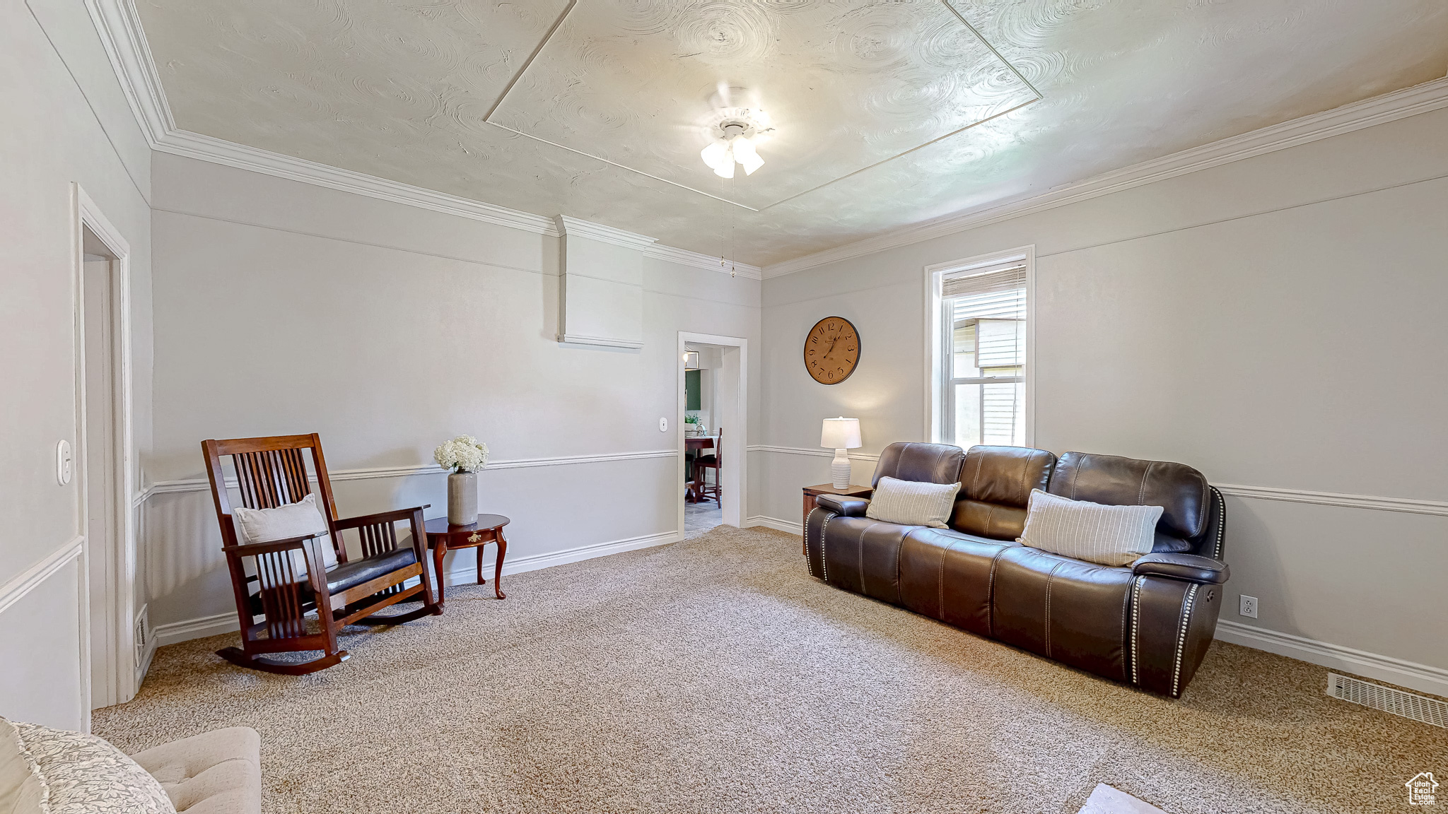 161 W CENTER ST