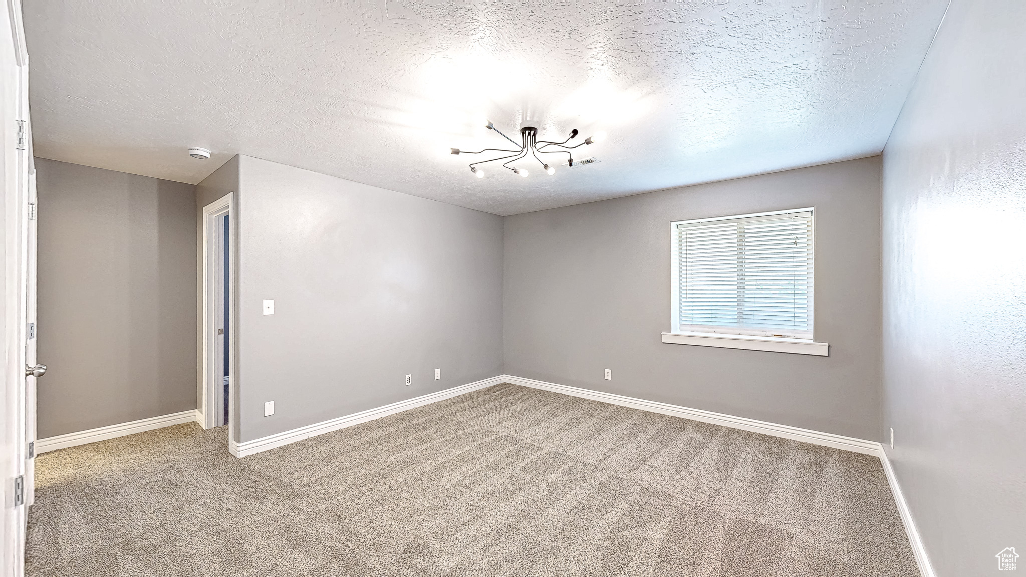 3137 E CANYON LOOP