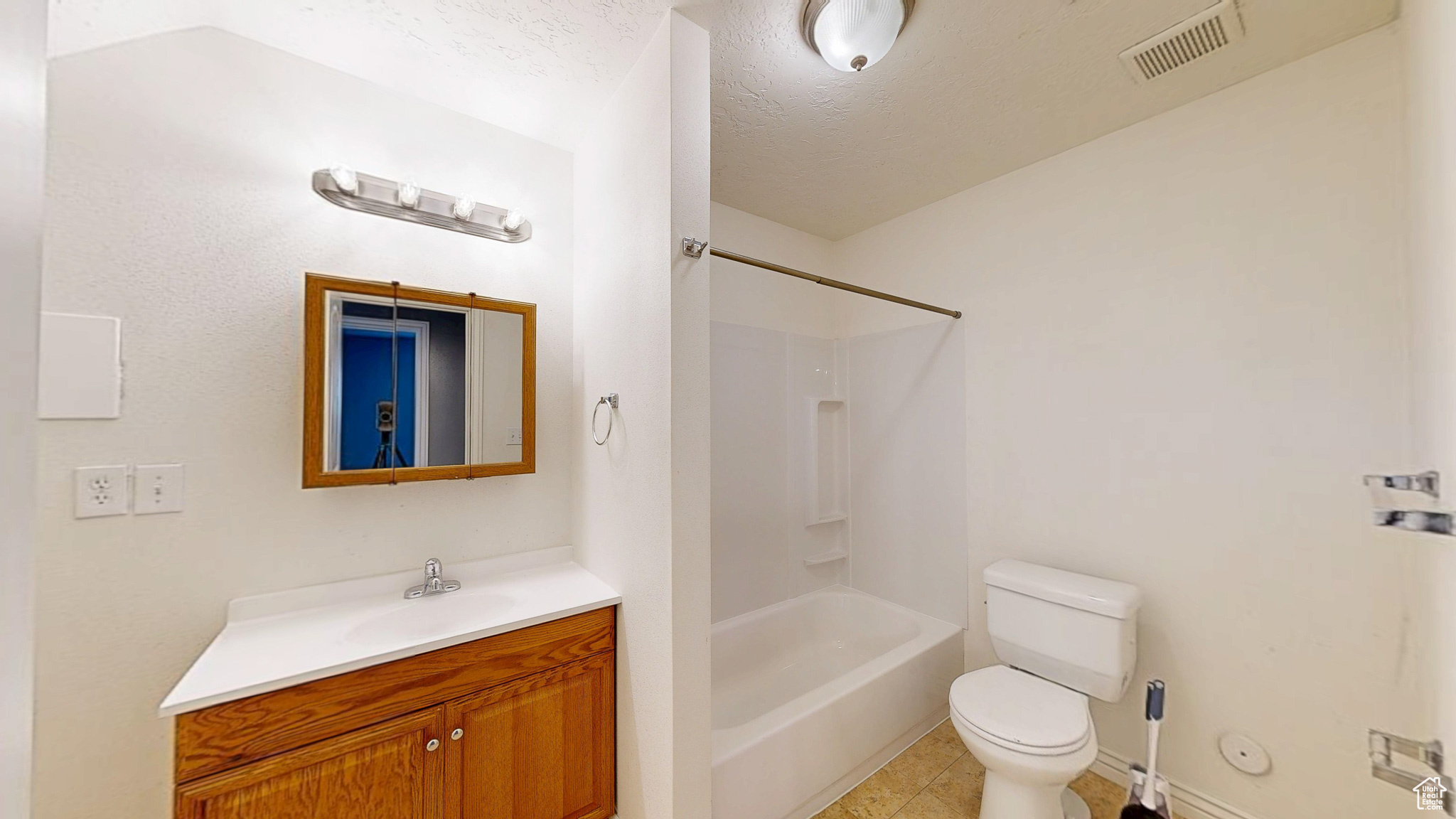 3137 E CANYON LOOP