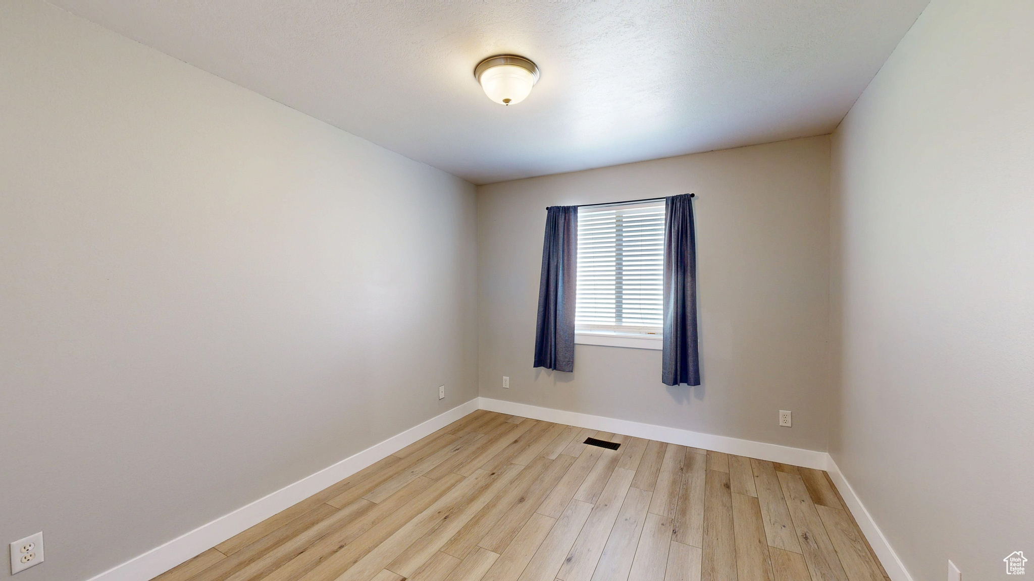 3137 E CANYON LOOP