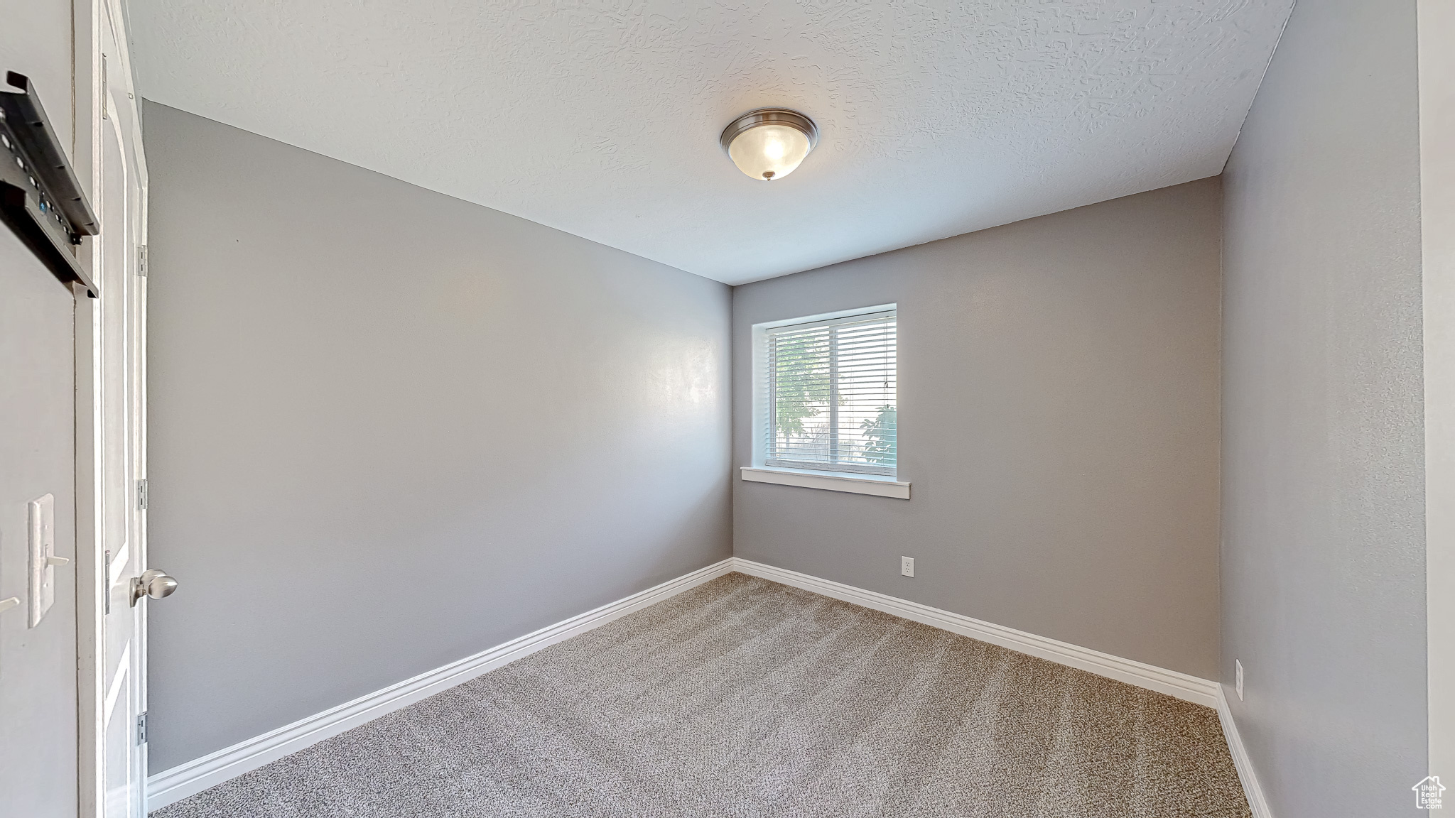 3137 E CANYON LOOP