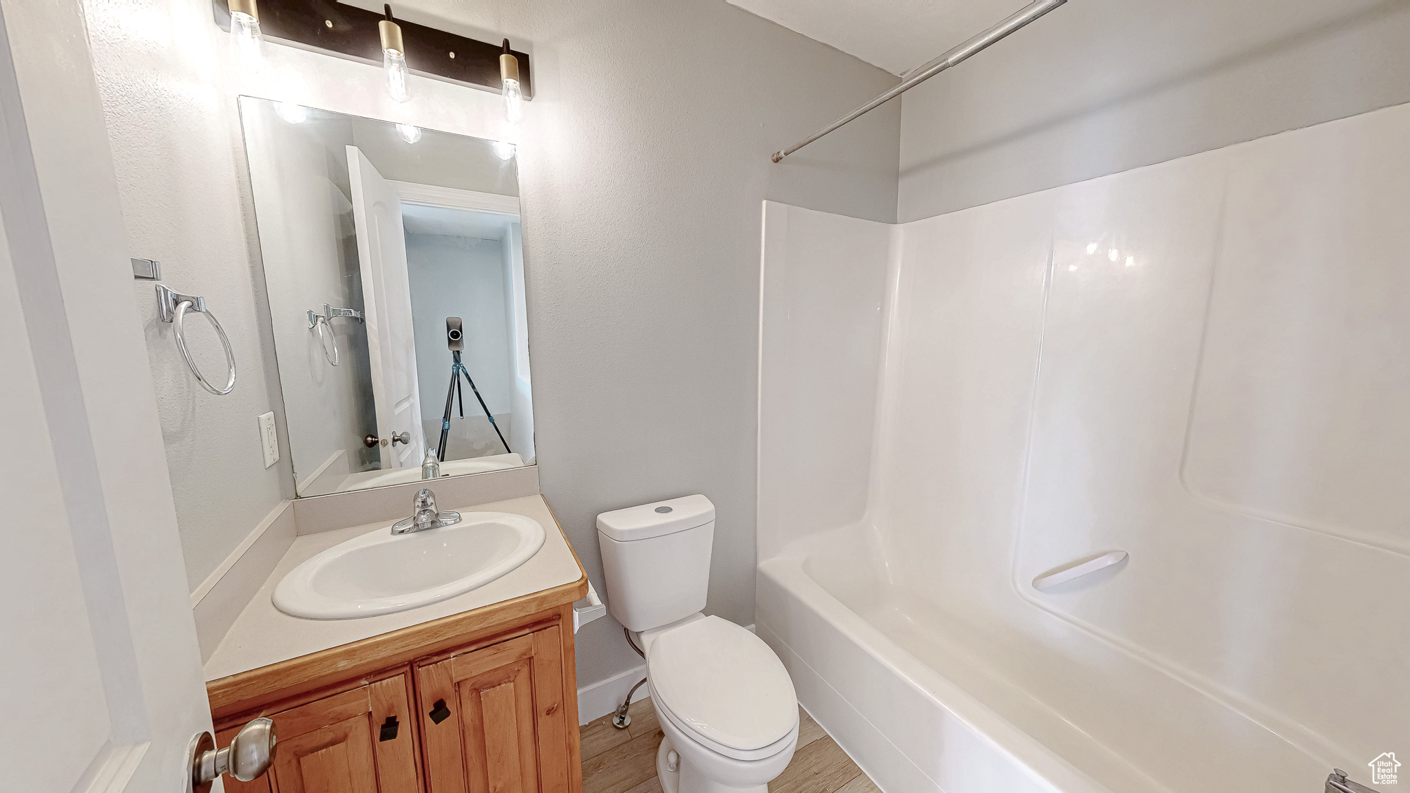 3137 E CANYON LOOP