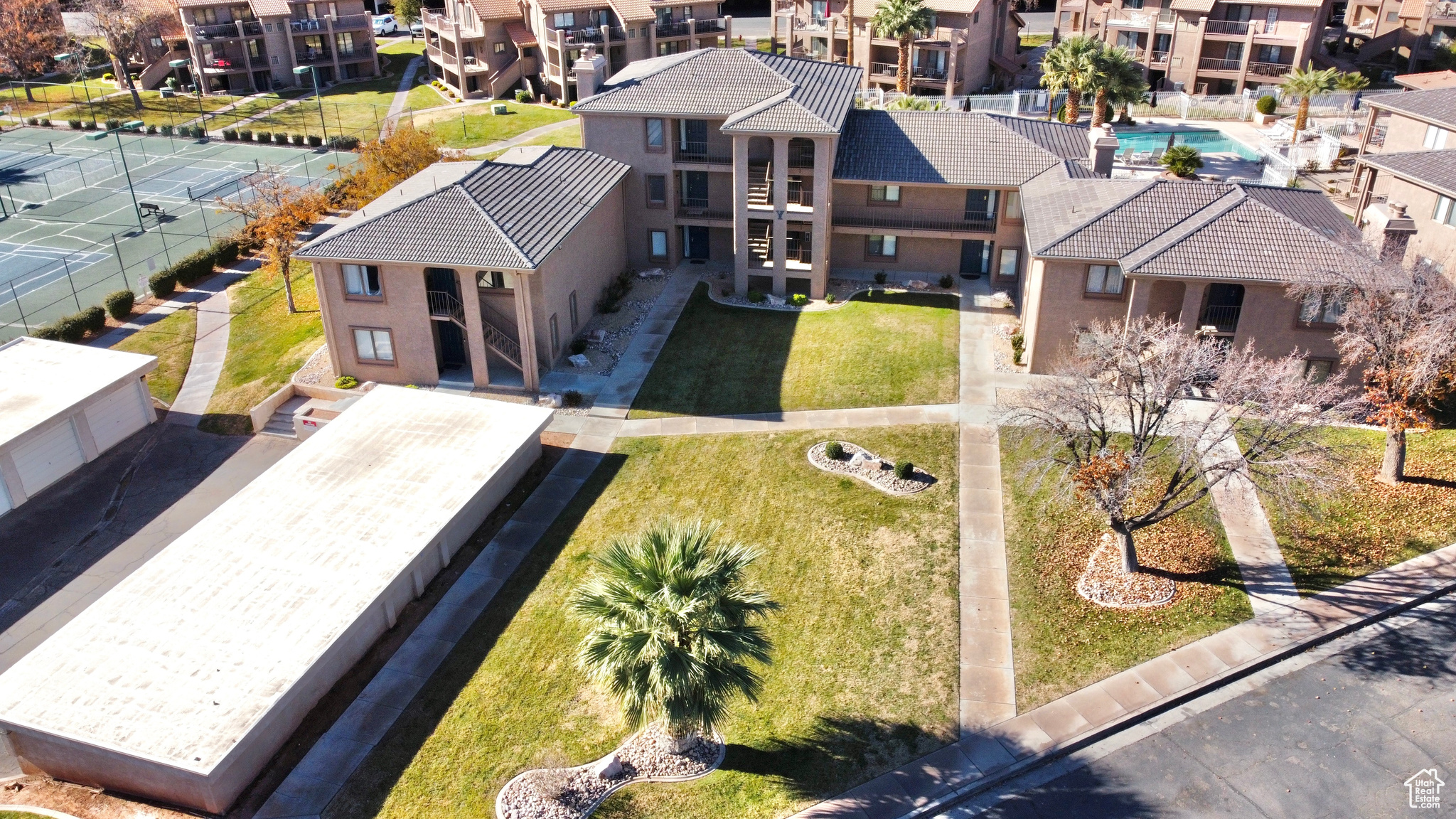 860 S VILLAGE RD #Y8