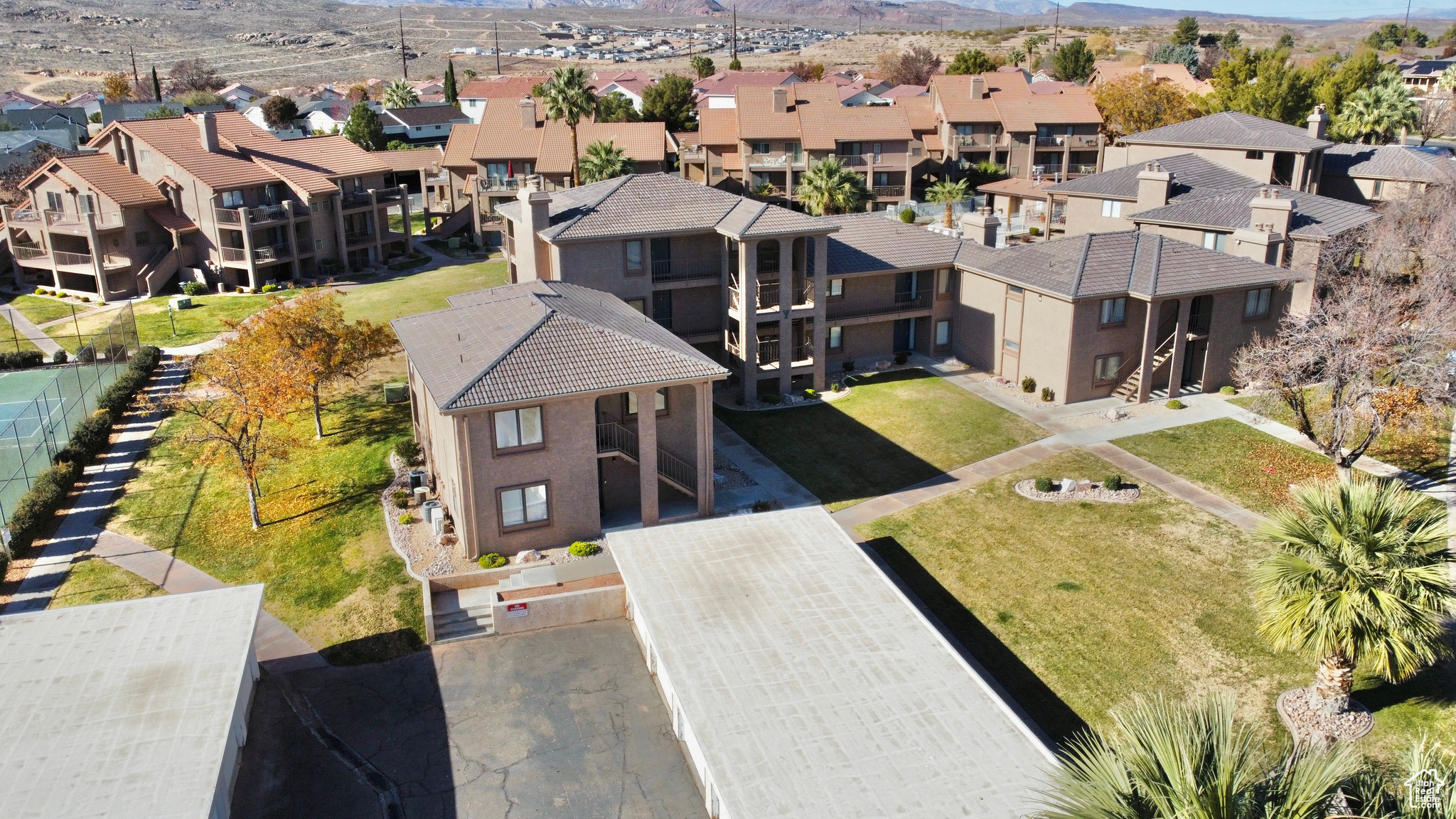 860 S VILLAGE RD #Y8