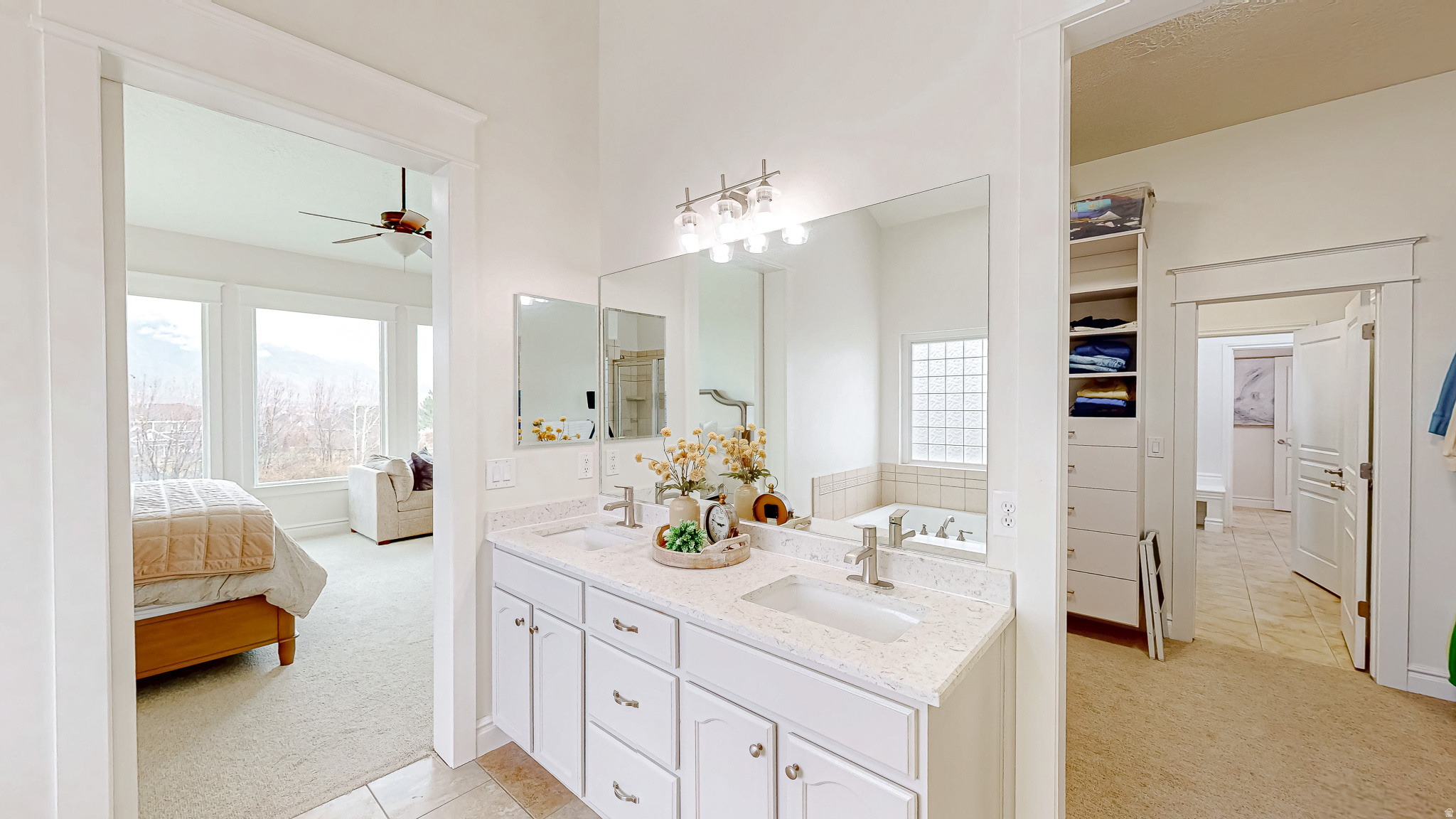 11578 N BROADLEAF HOLLOW LN