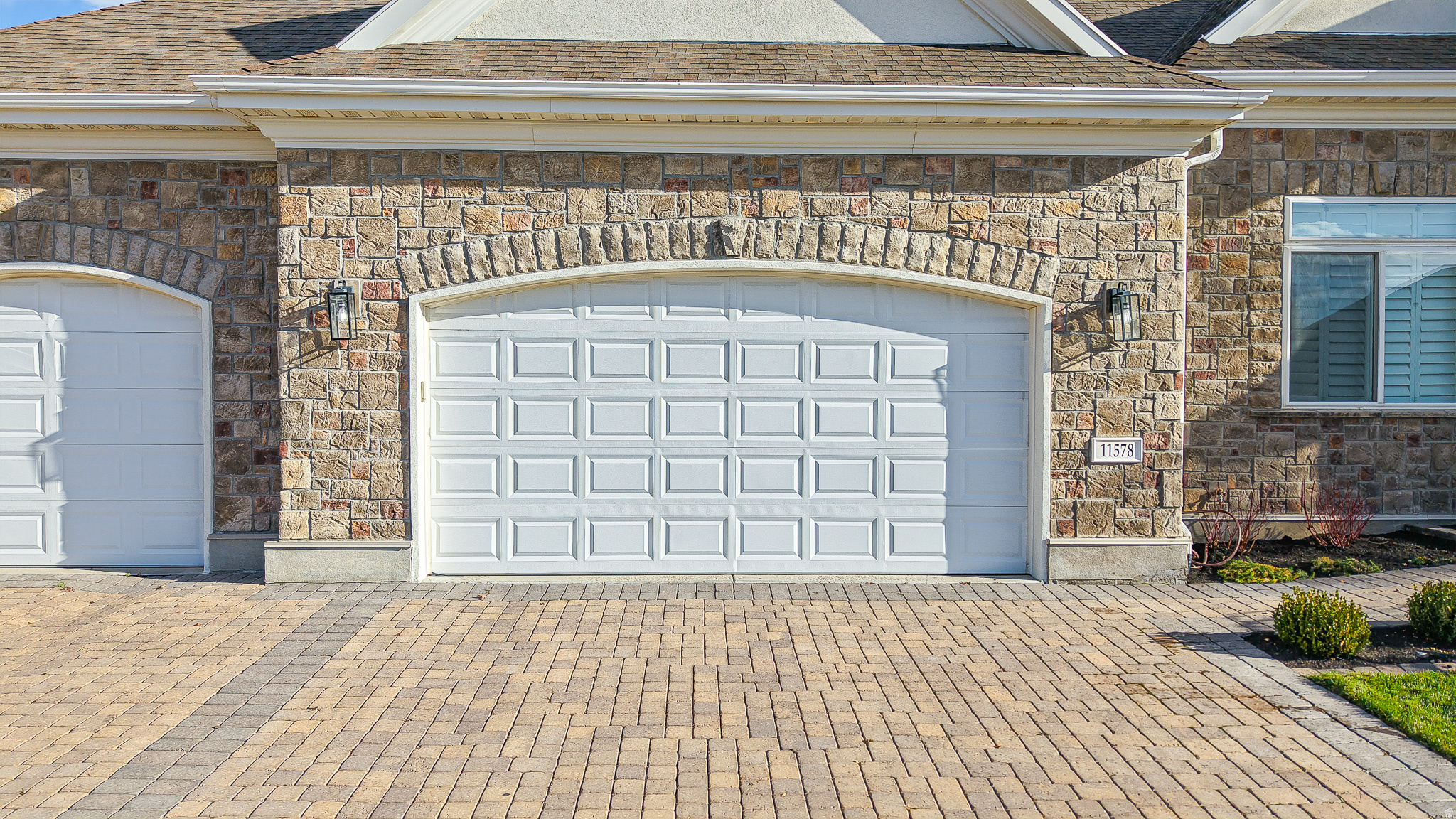 11578 N BROADLEAF HOLLOW LN