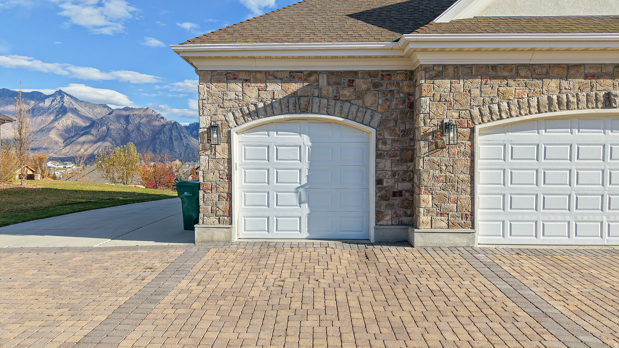 11578 N BROADLEAF HOLLOW LN