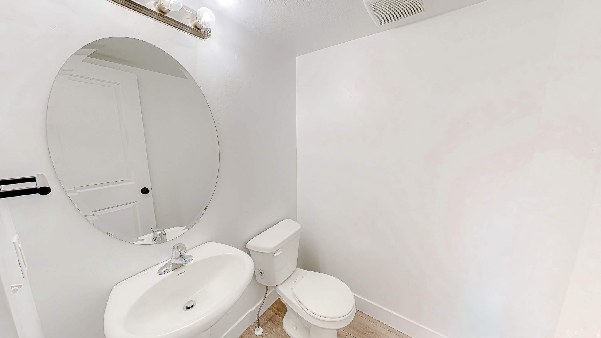 1816 S FREESTONE BLVD