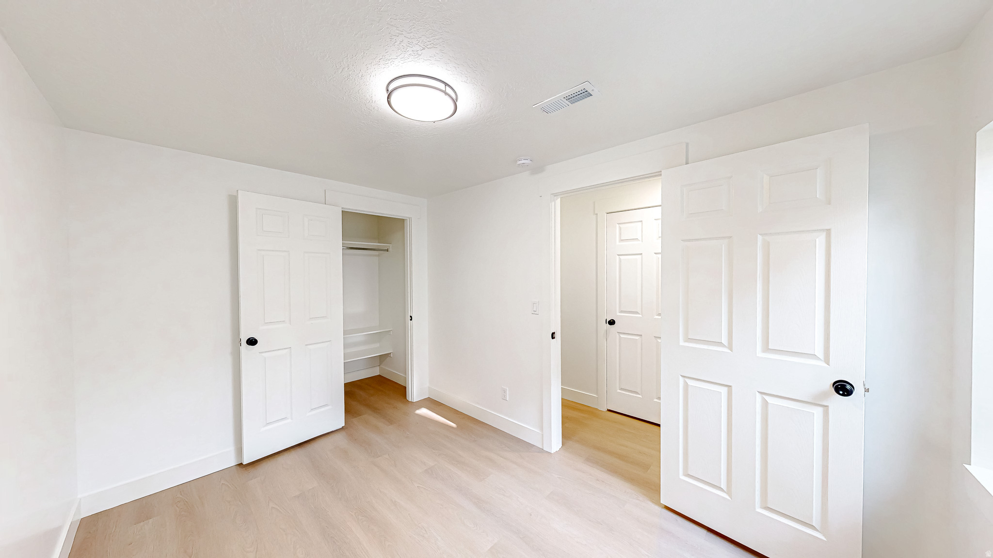 1816 S FREESTONE BLVD