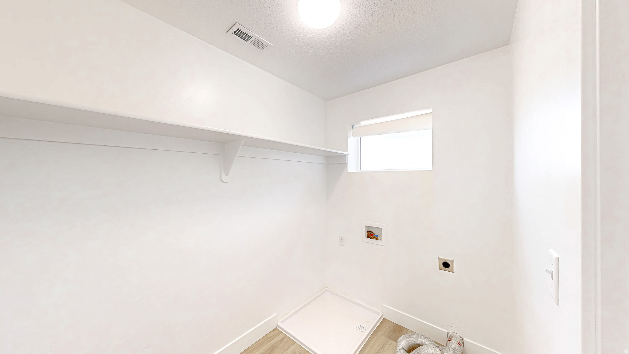 1816 S FREESTONE BLVD