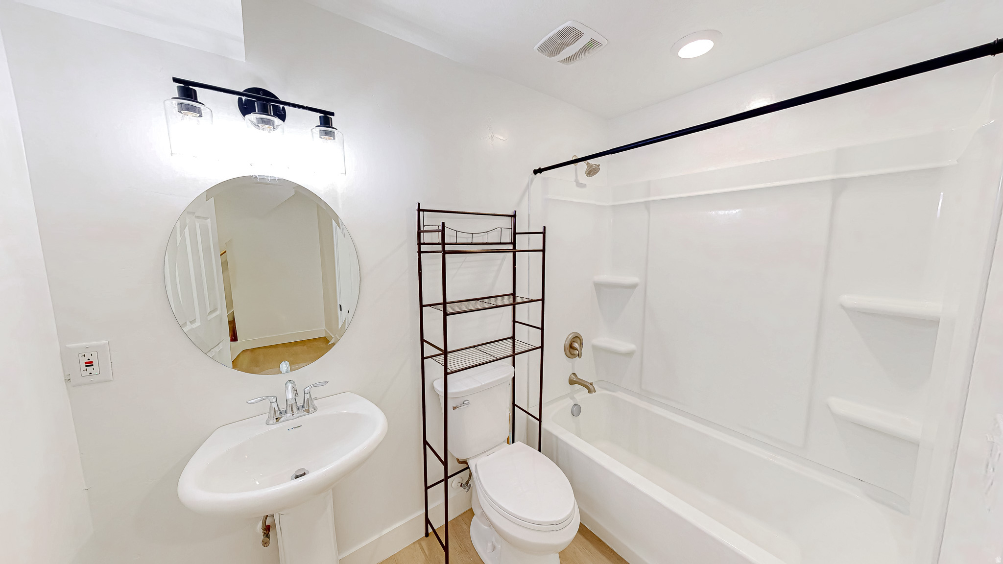 1816 S FREESTONE BLVD