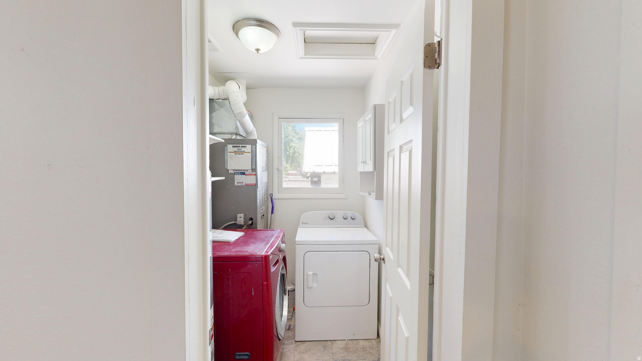 205 E CENTER ST