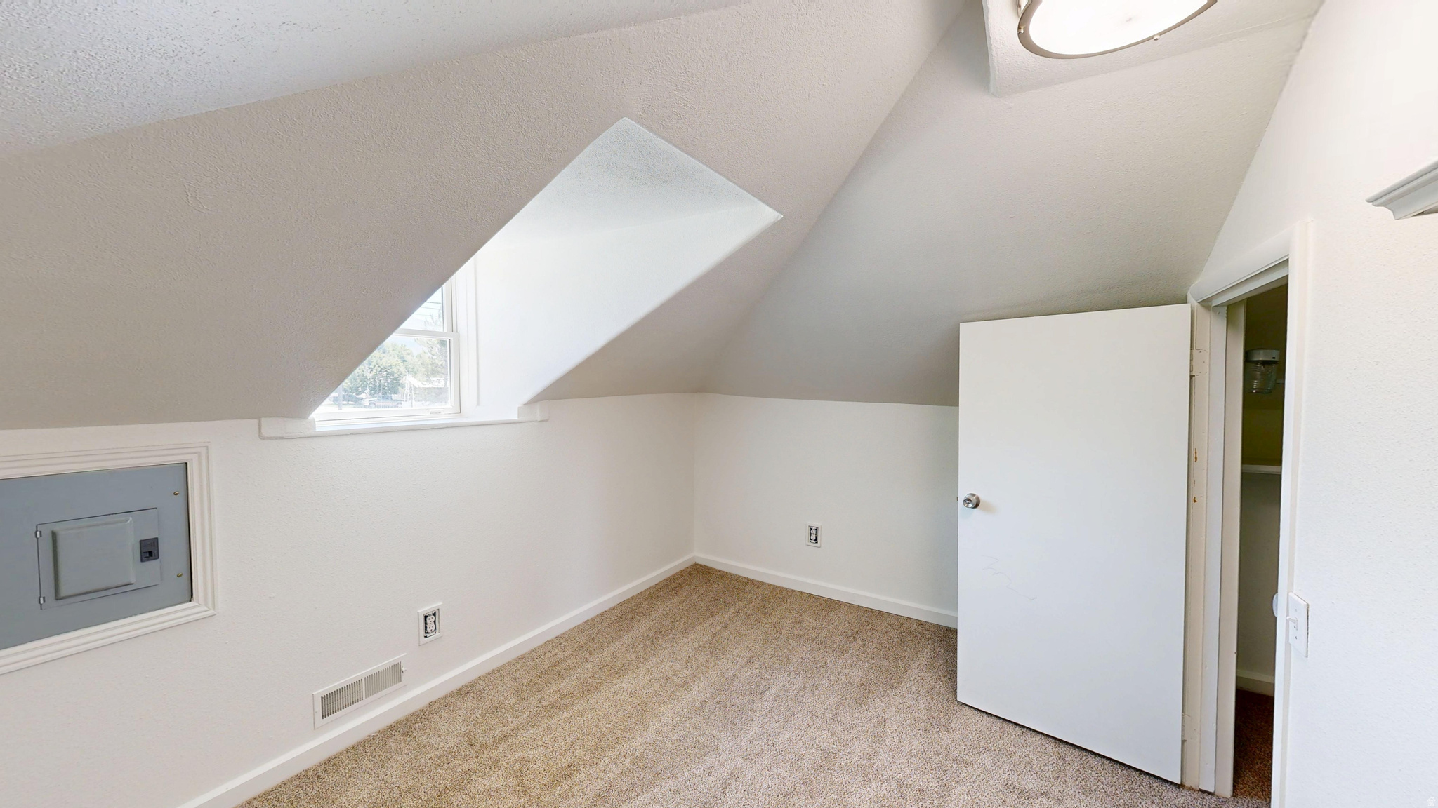 205 E CENTER ST