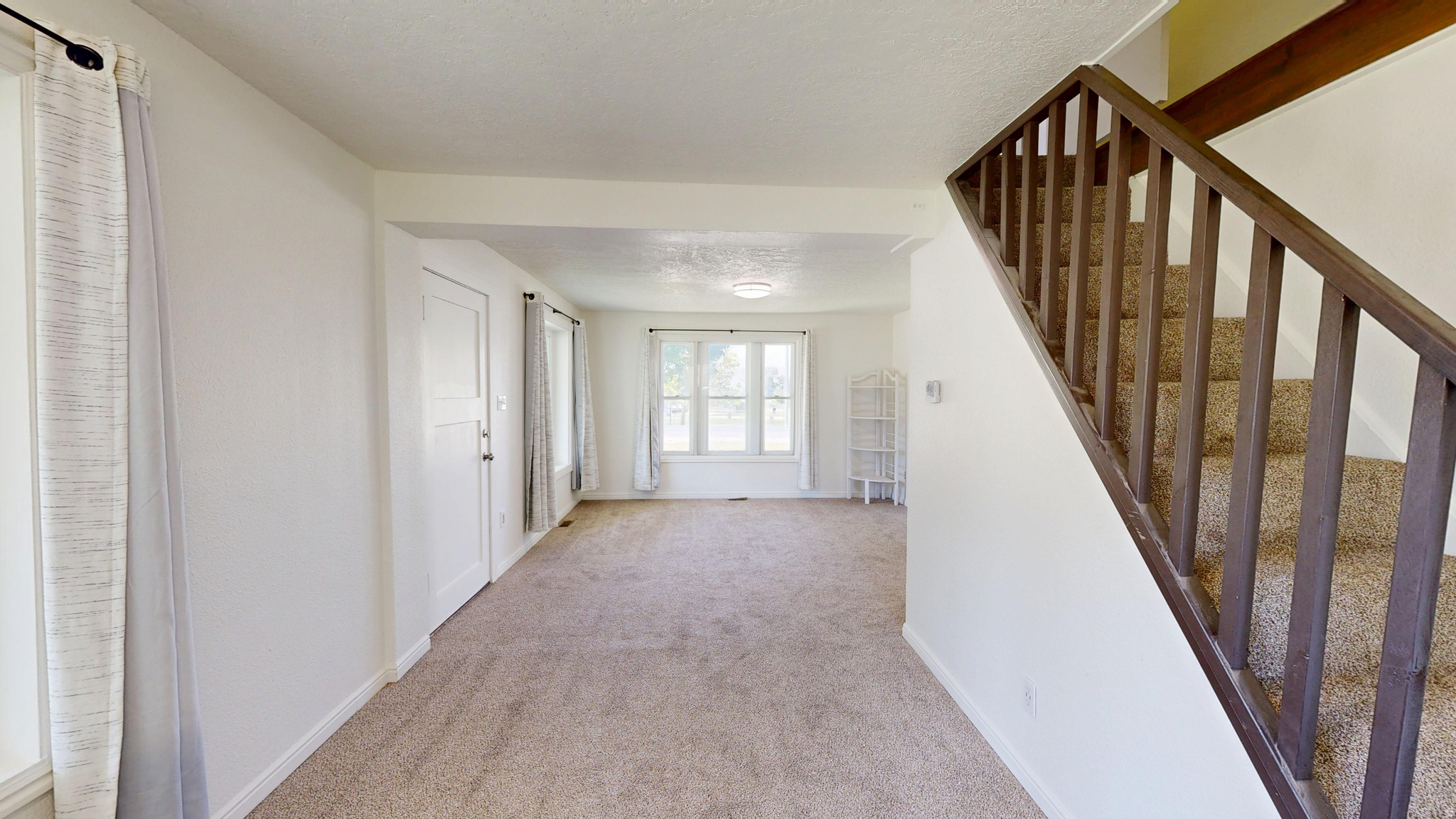 205 E CENTER ST
