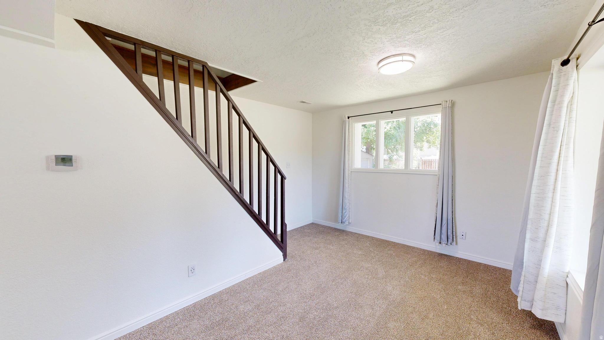 205 E CENTER ST