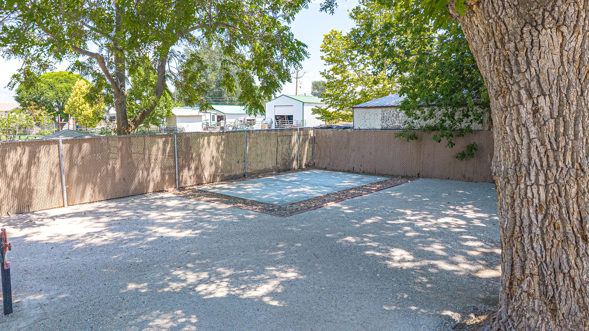 205 E CENTER ST