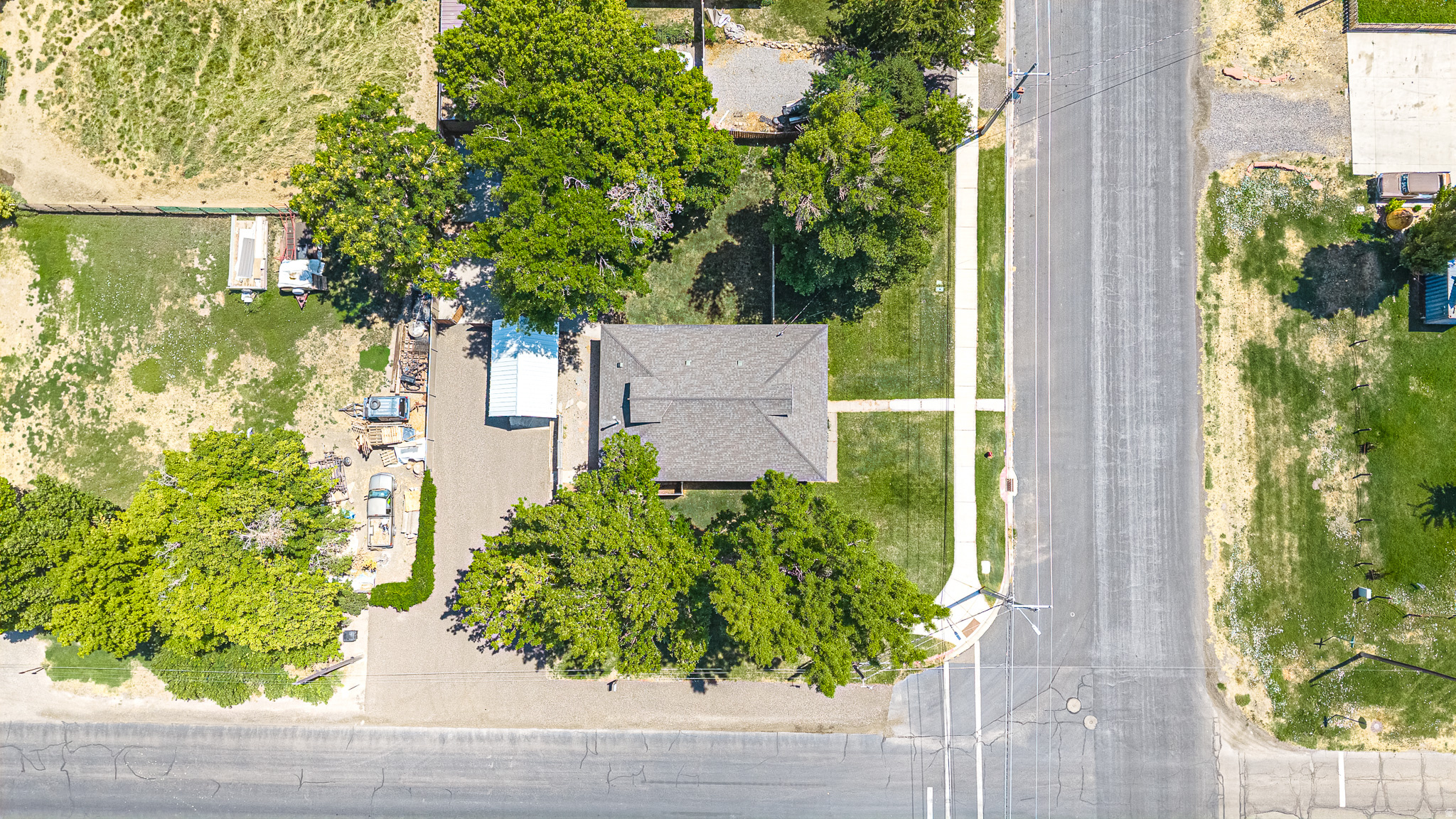 205 E CENTER ST