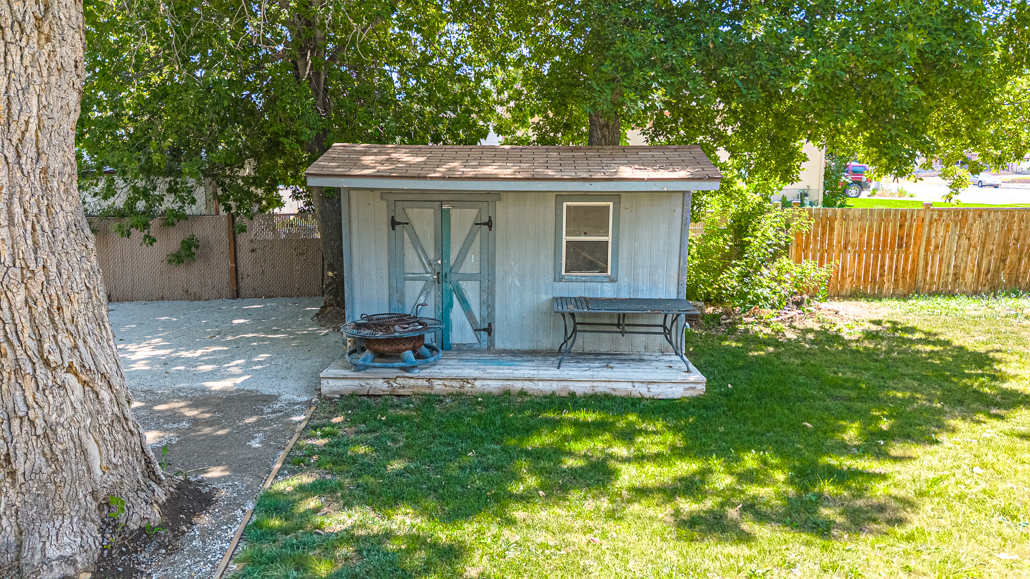 205 E CENTER ST