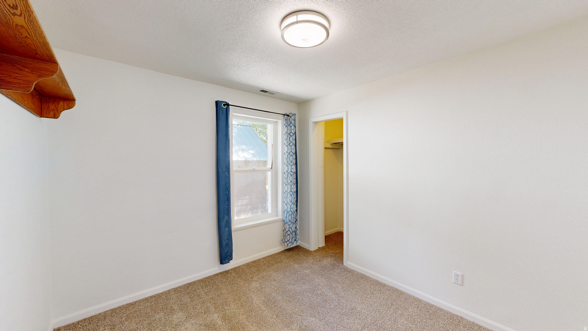 205 E CENTER ST