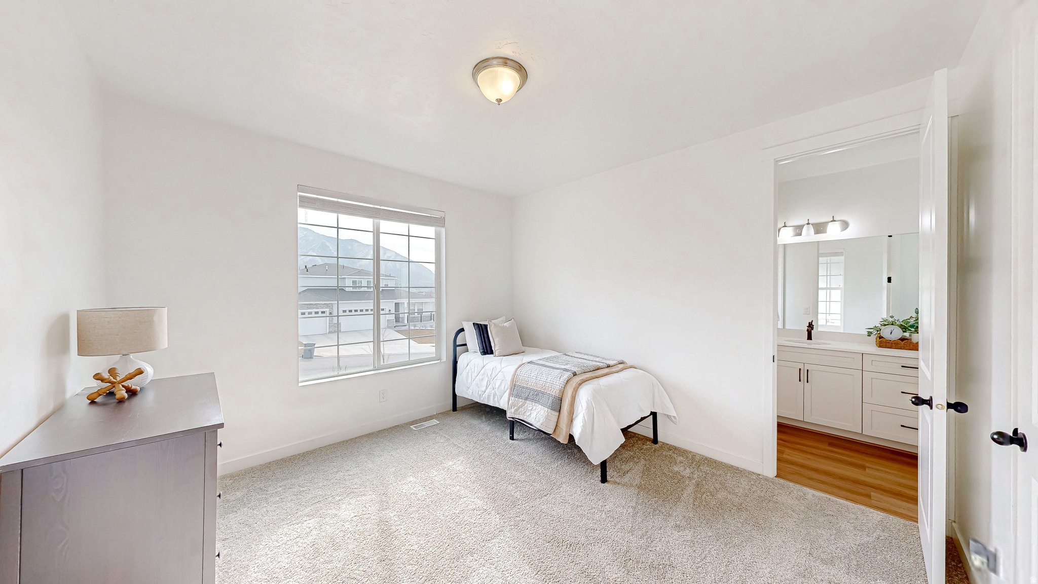 872 W UNION BENCH DR