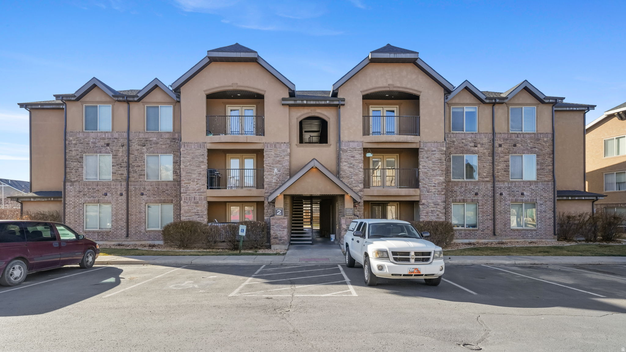 1045 S 1700 W #221