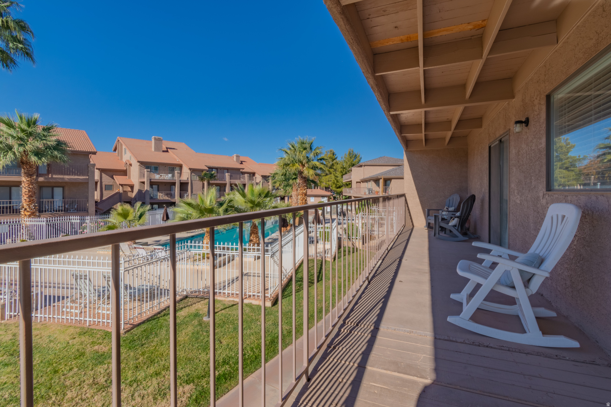 860 S VILLAGE RD #Y8