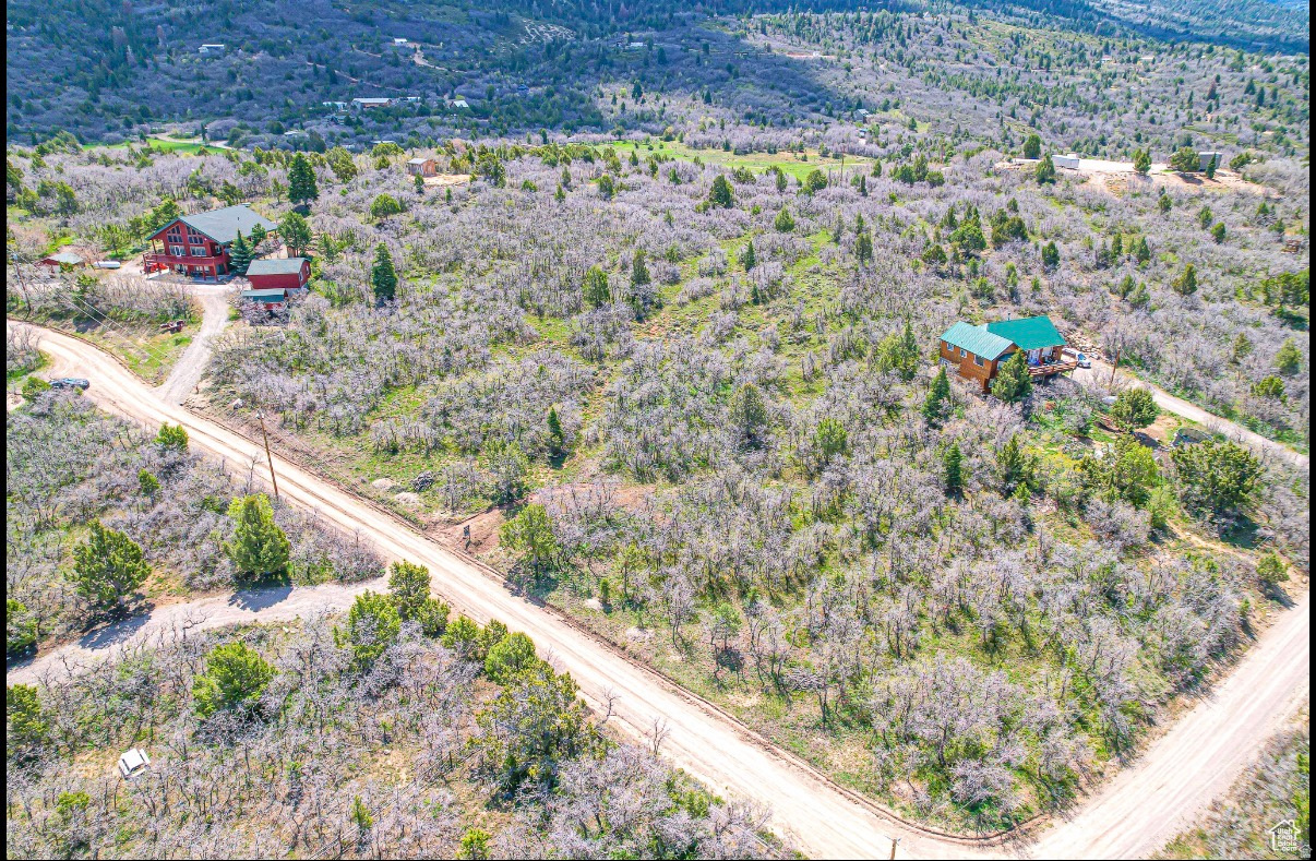 137 WISPERING PINE Unit: 137