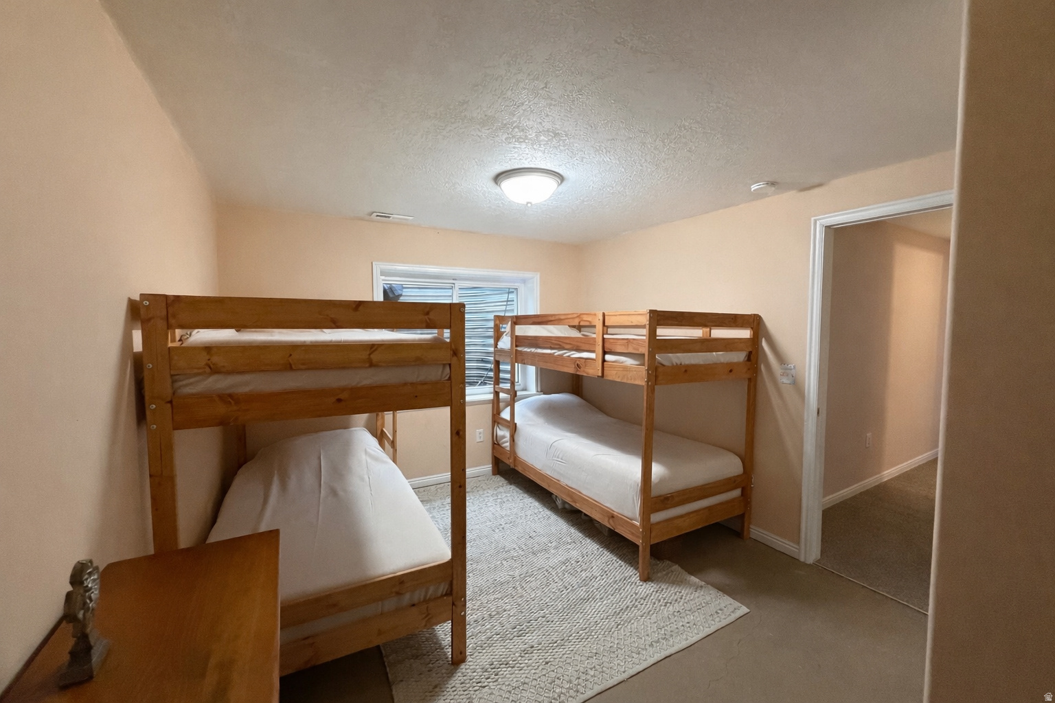 1216 E LOAFER VIEW DR